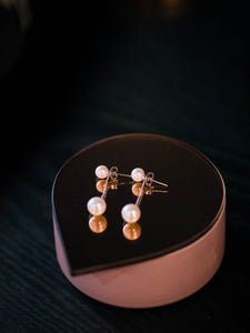 Pearl drop earrings. Pearl stud earrings. Freshwater pearl earrings.