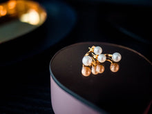 Load image into Gallery viewer, Pearl Berries earrings